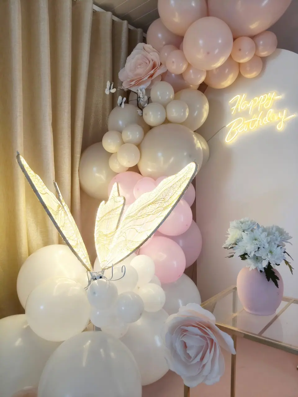 Borboletas e flores — 1.º aniversário da Aurora