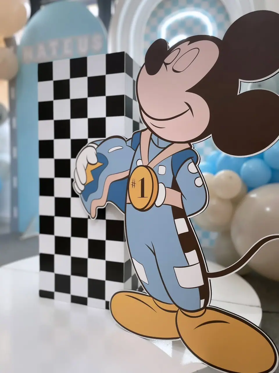 Mickey piloto — 2 anos do Mateus